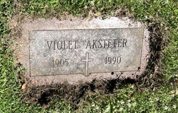 Violet Aksteter