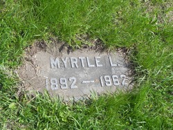 Myrtle L Heesen