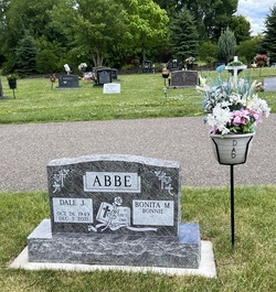 Dale J Abbe